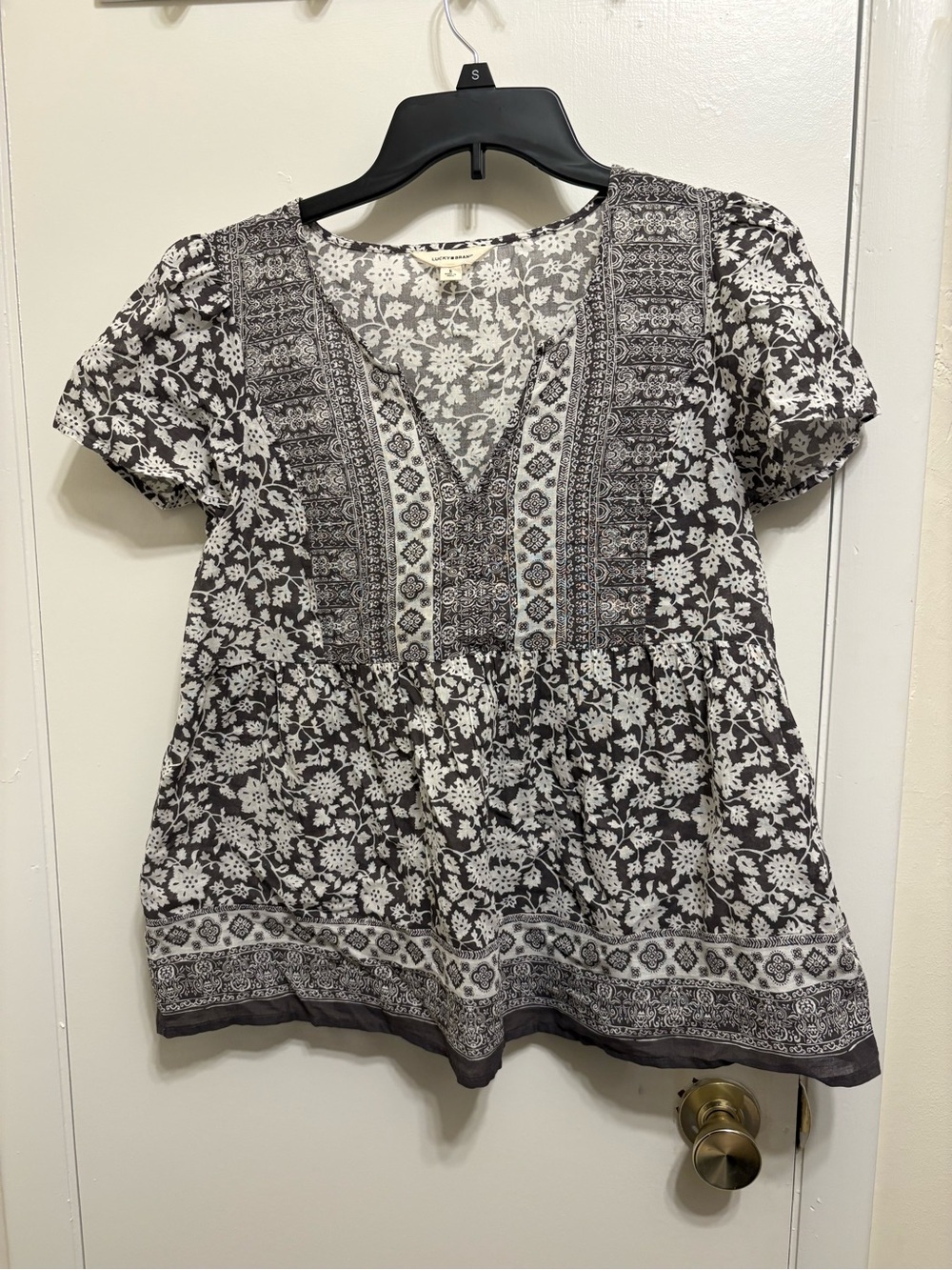 Lucky Brand Flutter-Sleeved Floral Top